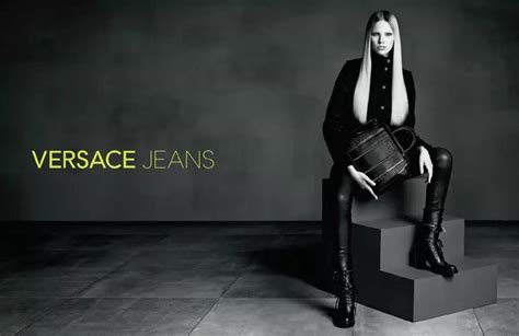 versace jeans 是 什么 牌子|Versace Jeans是产自意大利的吗？ .